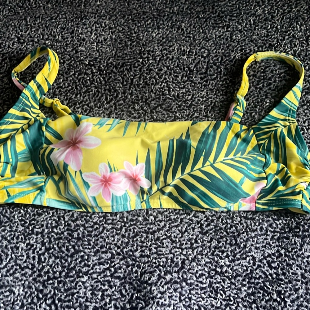 Women’s floral yellow bikini top